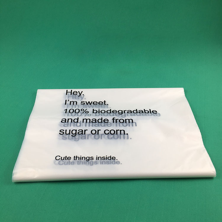全生物降解自粘袋服（fú）裝袋材質與厚度細節